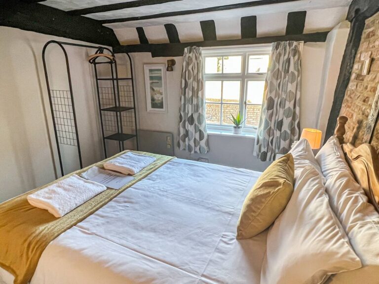 0bc9c8d0-06d5-4cb2-b320-2485e6df473a