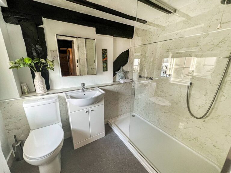 8dfb6b27-0e21-4207-b297-b38fdef3da47