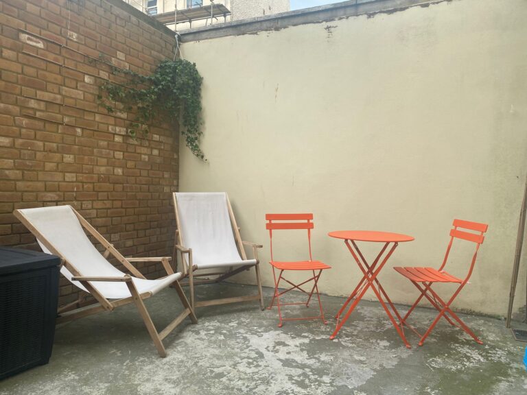 no.2 folkestone garden4